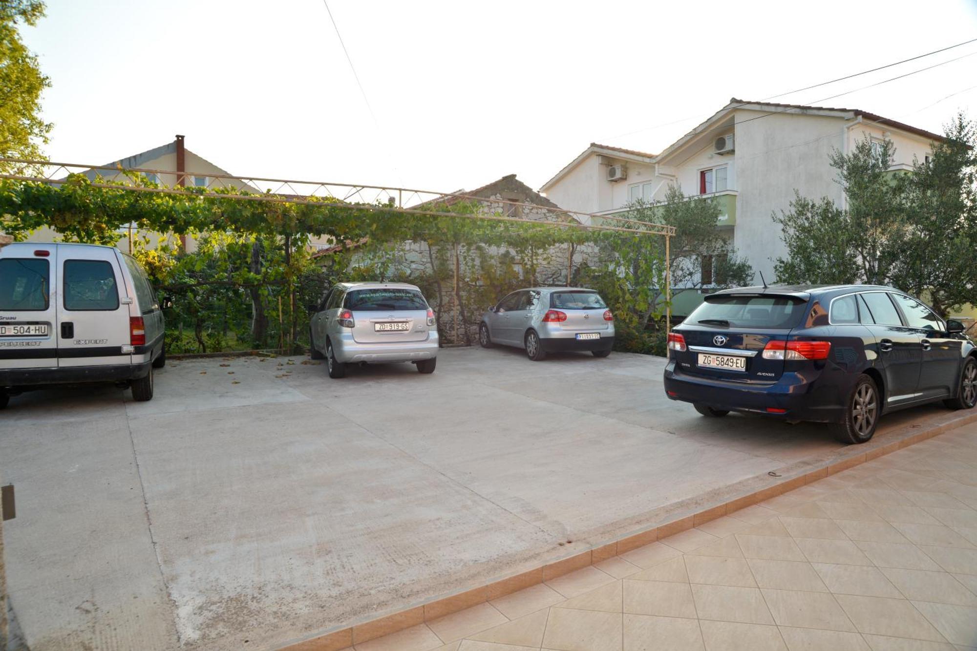 קוקליצ'ה Apartments Lonic מראה חיצוני תמונה